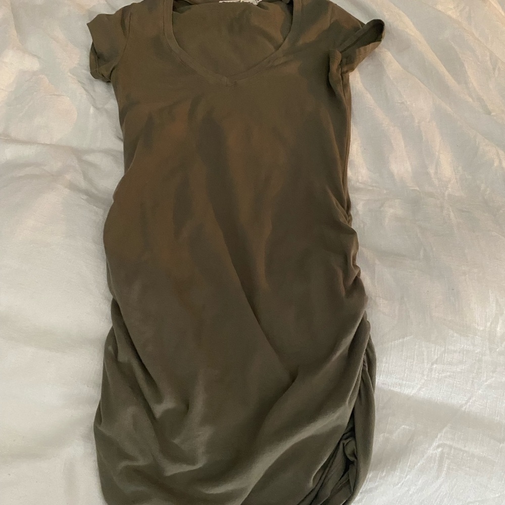 Michael Stars ruched jersey t-shirt dress. Army green. Sz M